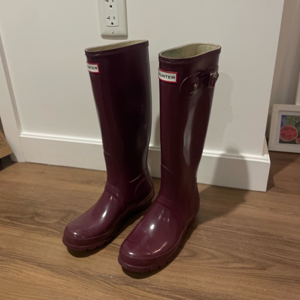 Purple hunter rain boots